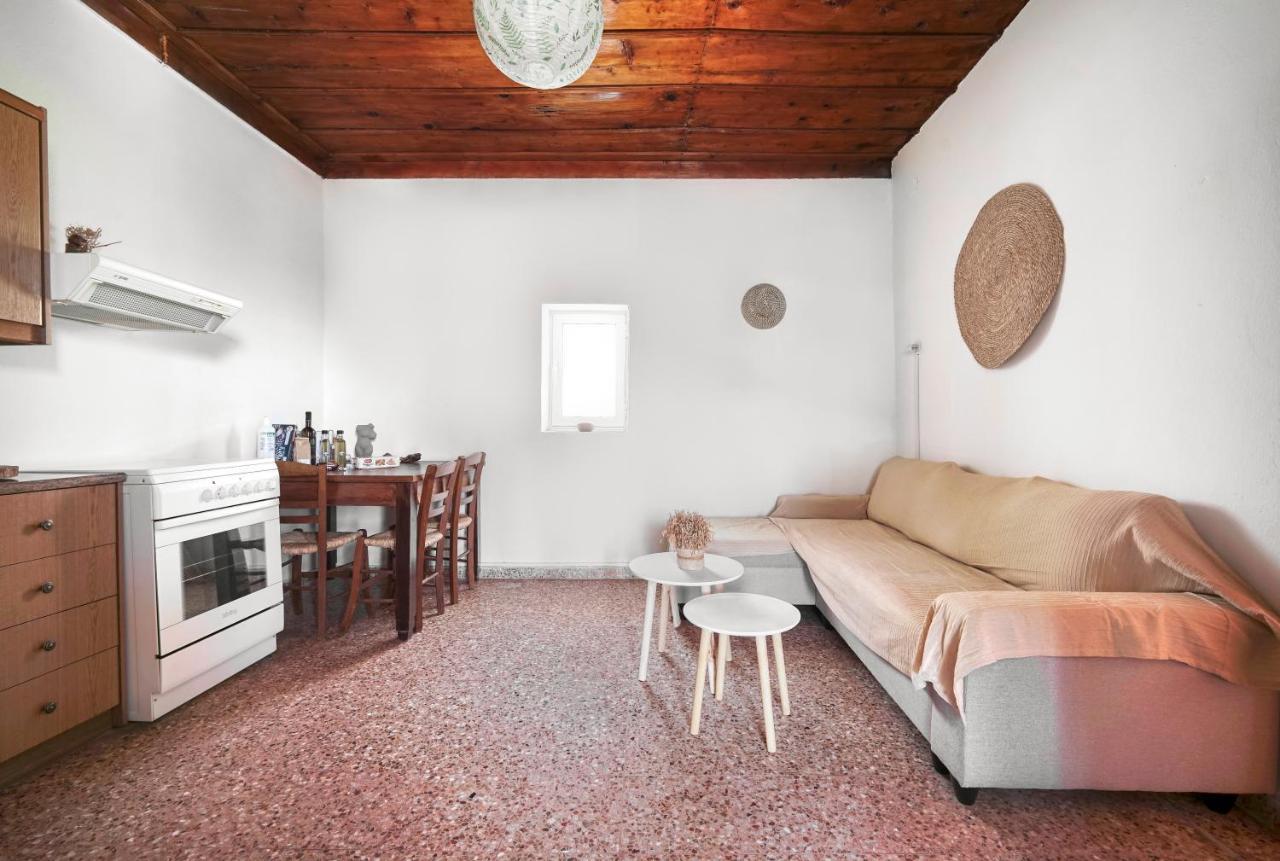Serenity View - Traditional Village Apartment Kouses Exterior photo