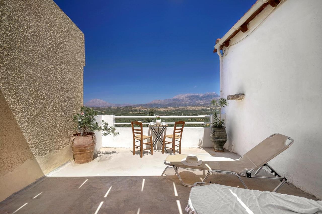 Serenity View - Traditional Village Apartment Kouses Exterior photo