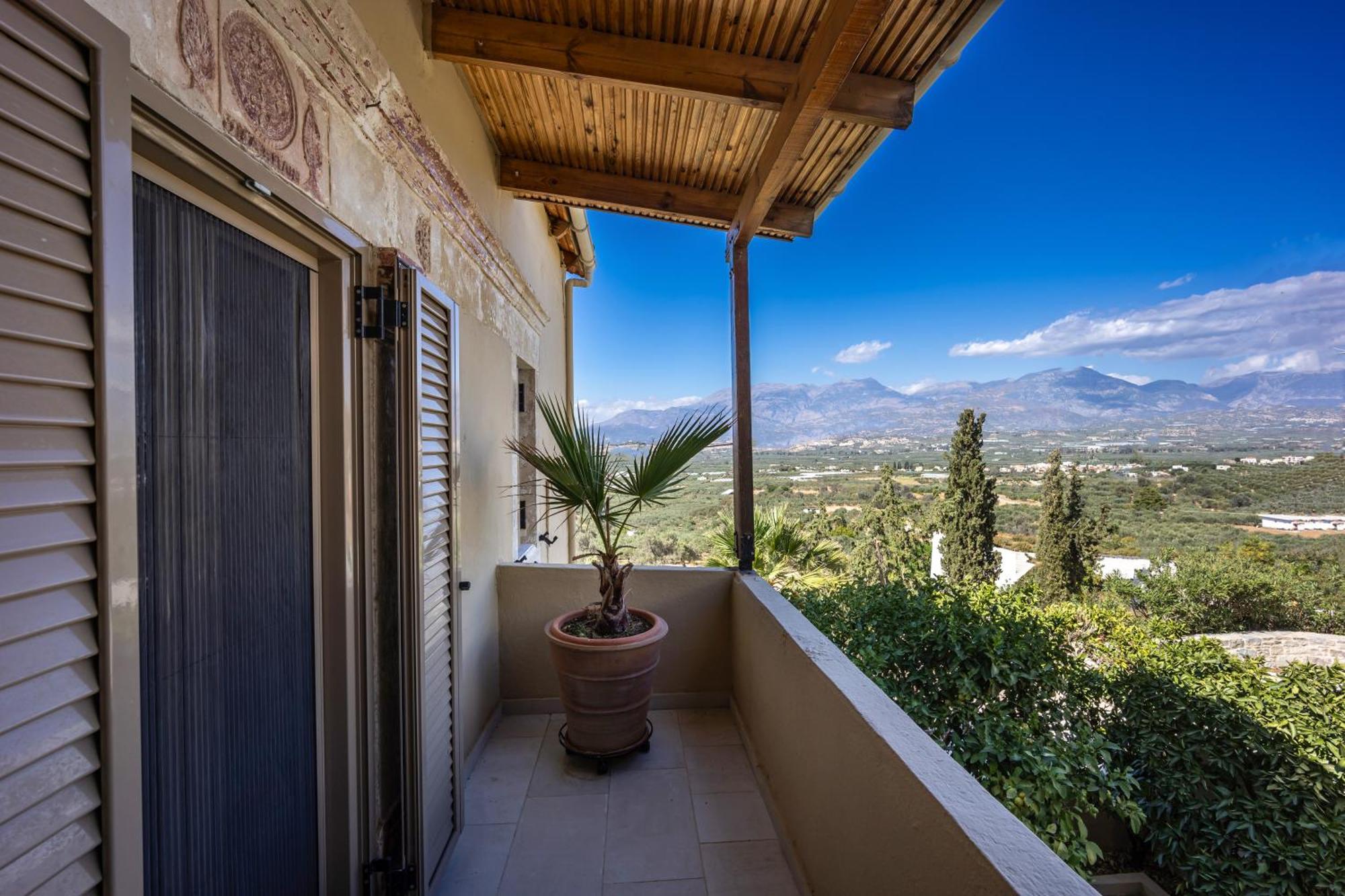 Serenity View - Traditional Village Apartment Kouses Exterior photo