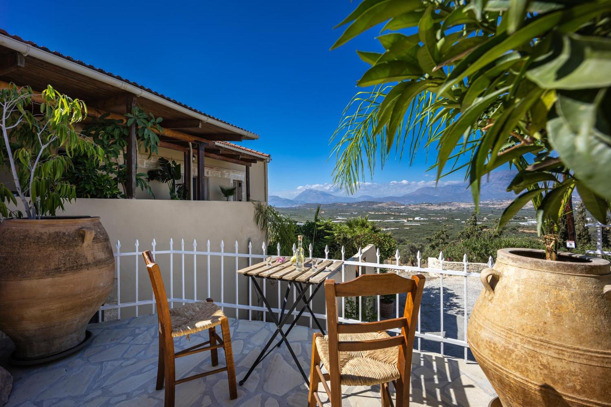 Serenity View - Traditional Village Apartment Kouses Exterior photo