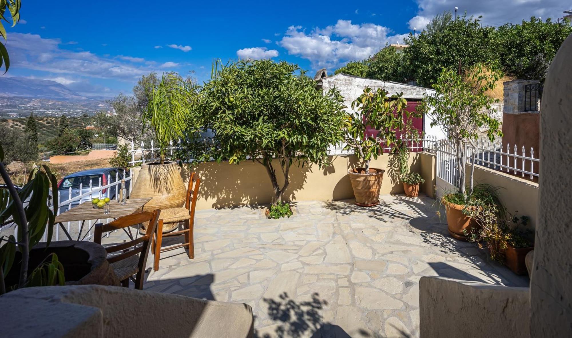 Serenity View - Traditional Village Apartment Kouses Exterior photo