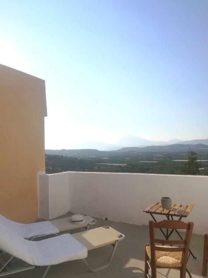 Serenity View - Traditional Village Apartment Kouses Exterior photo